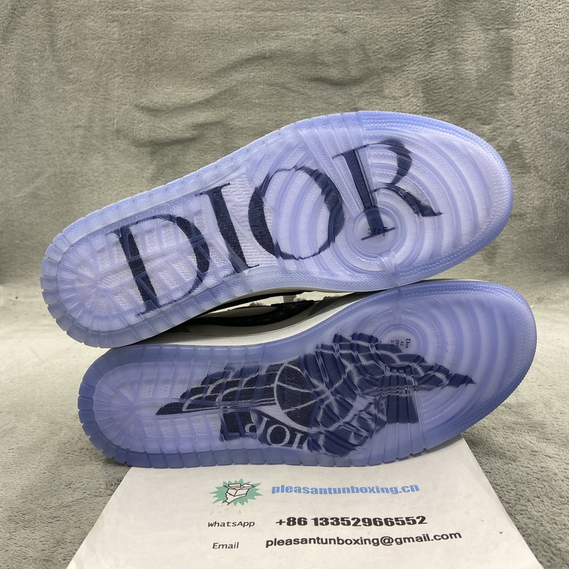 Authentic Dior x Ai Jordan 1 Low Top (with dior boxes) 