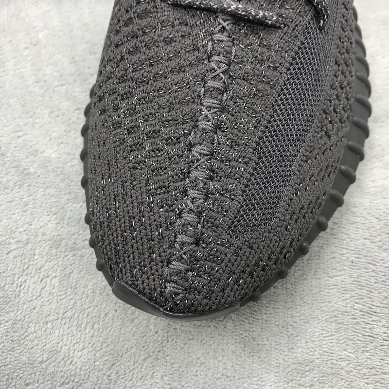 Authentic Yeezy 350 V2 Boost Black Static (full reflective) 