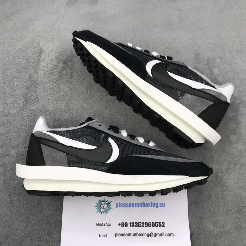 Authentic Sacai x Nike LDFlow Black/White 