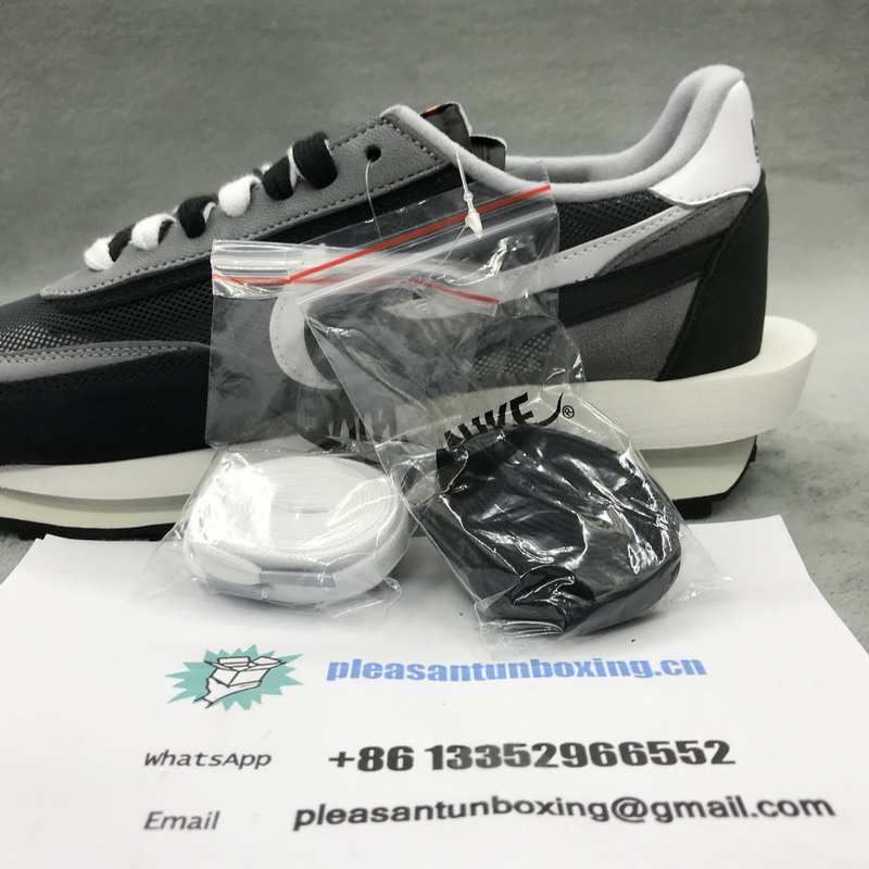 Authentic Sacai x Nike LDFlow Black/White 