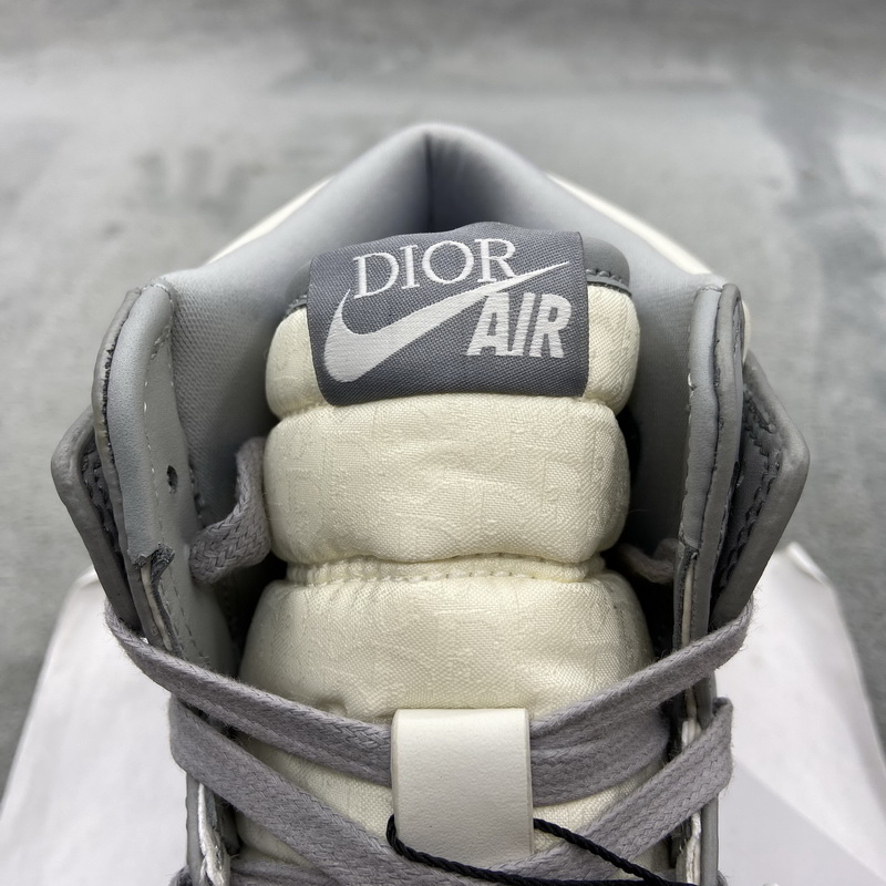 Authentic Dior x Ai Jordan 1 High Top （Final Version）