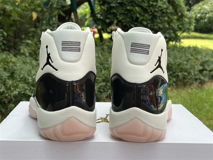 Authentic  Air Jordan 11 WMNS “Neapolitan”