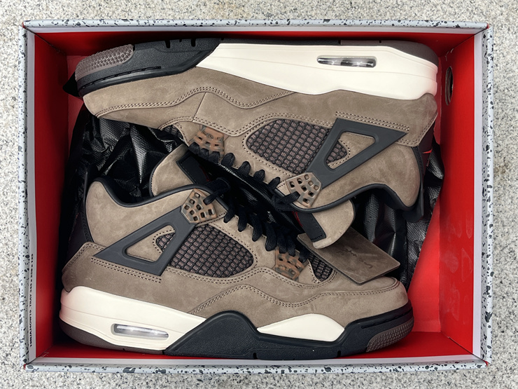 Authentic Travis Scott x Air Jordan 4 Retro Brown