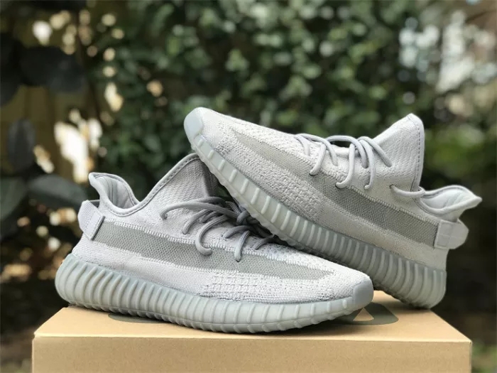 Authentic Yeezy 350 v2 Boost Space Ash