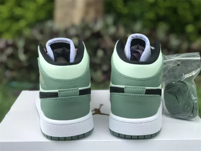 Authentic Air Jordan 1 Mid SE “Dutch Green”  