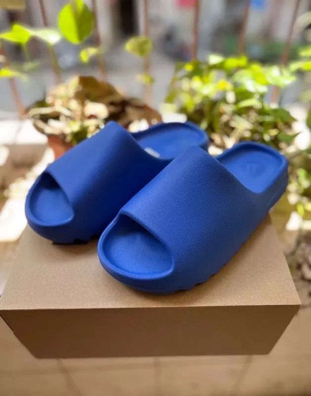 Authentic Yeezy Slide “Azure”