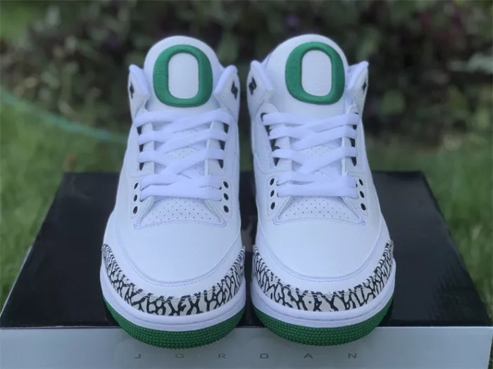 Authentic Air Jordan 3 Oregon Ducks （restock）