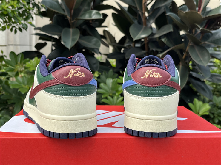 Authentic Nike Dunk Low 